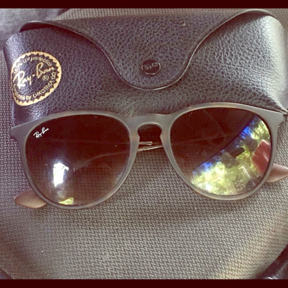 Raybans - Style: Erika